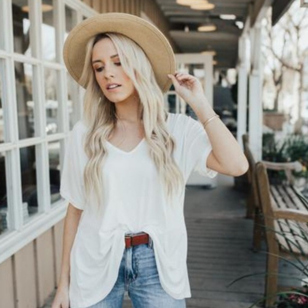 Carly Jean Los Angeles Ivory Boyfriend Tee